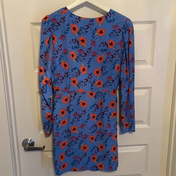 ASTR Dress - Picture 4 of 5